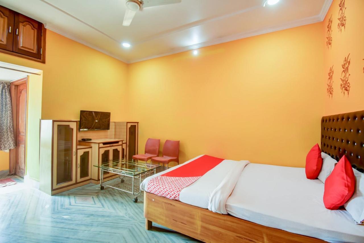 Super Oyo Hotel Priyal Amrit Sagar Rourkela Εξωτερικό φωτογραφία