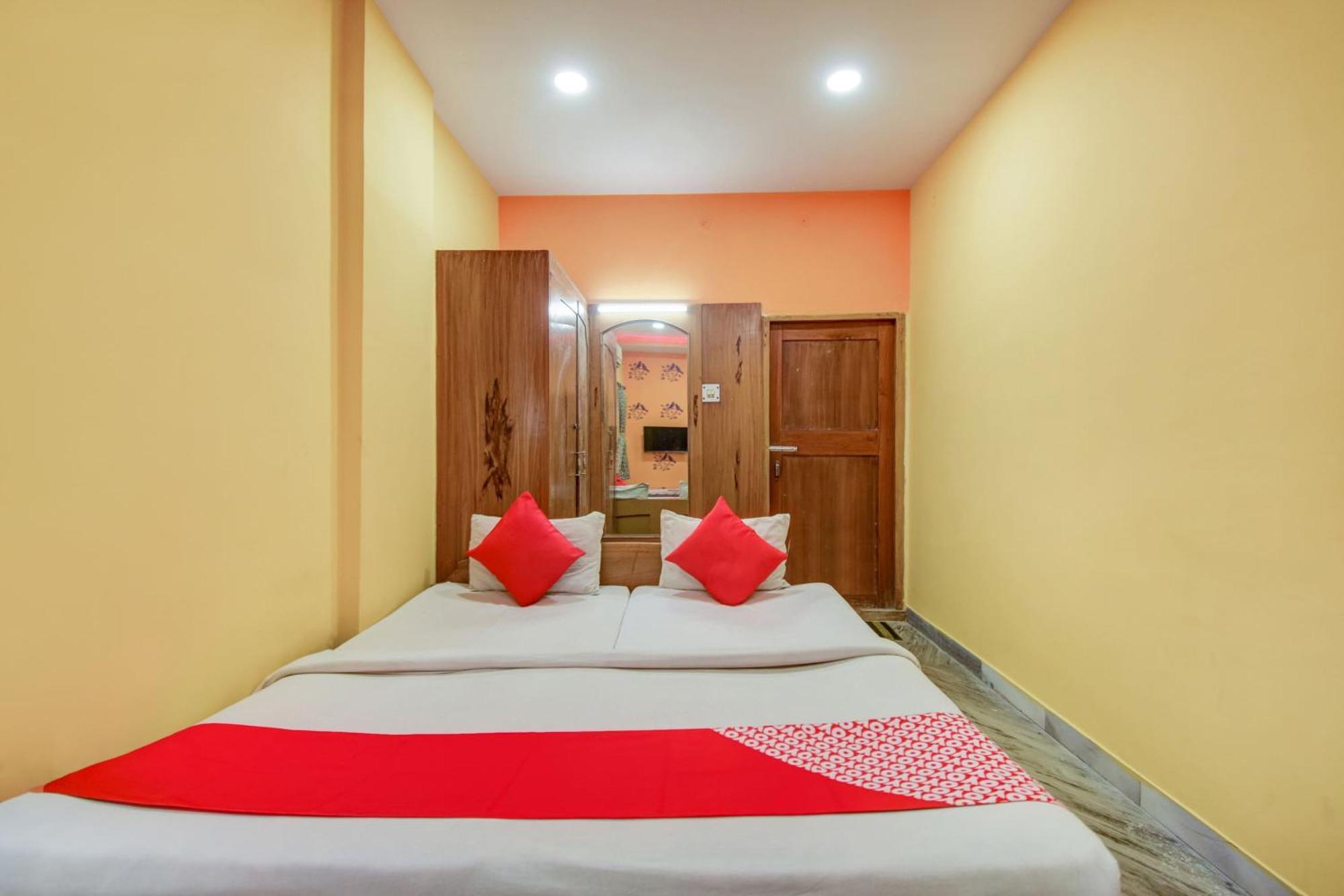 Super Oyo Hotel Priyal Amrit Sagar Rourkela Εξωτερικό φωτογραφία