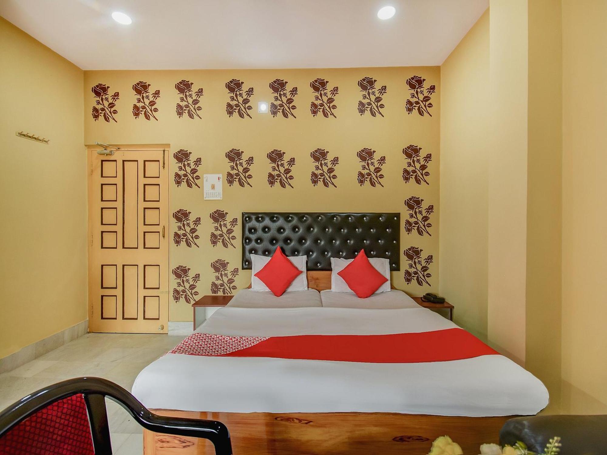 Super Oyo Hotel Priyal Amrit Sagar Rourkela Εξωτερικό φωτογραφία