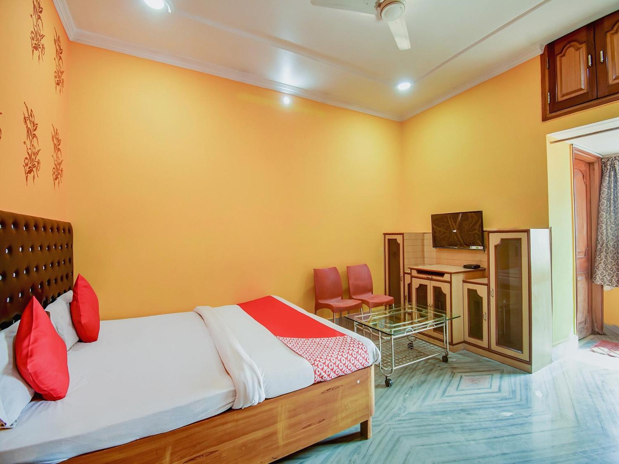 Super Oyo Hotel Priyal Amrit Sagar Rourkela Εξωτερικό φωτογραφία